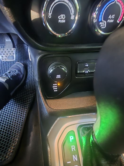 Продам Jeep renegade