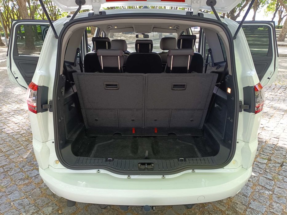 Ford S-Max Titanium S 7L