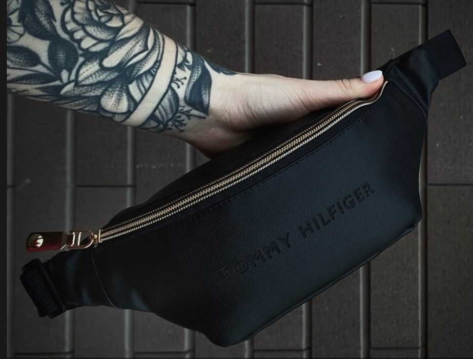 Бананка чёрная Tommy Hilfiger