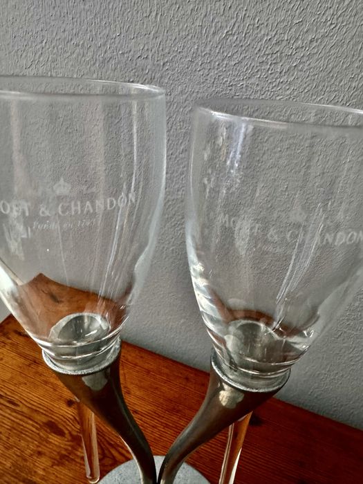 Moêt & Chandon 6 flutes e 12 suportes lindos