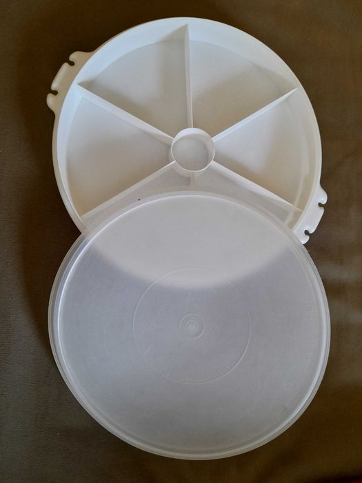 Caixa original Tupperware com 7 divisórias