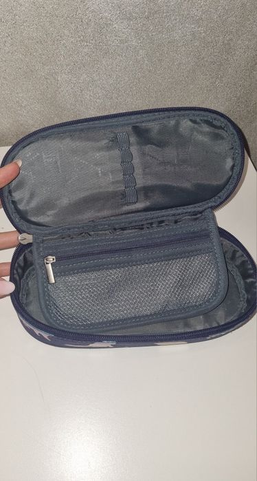 Piórnik szkolny ST.RIGHT