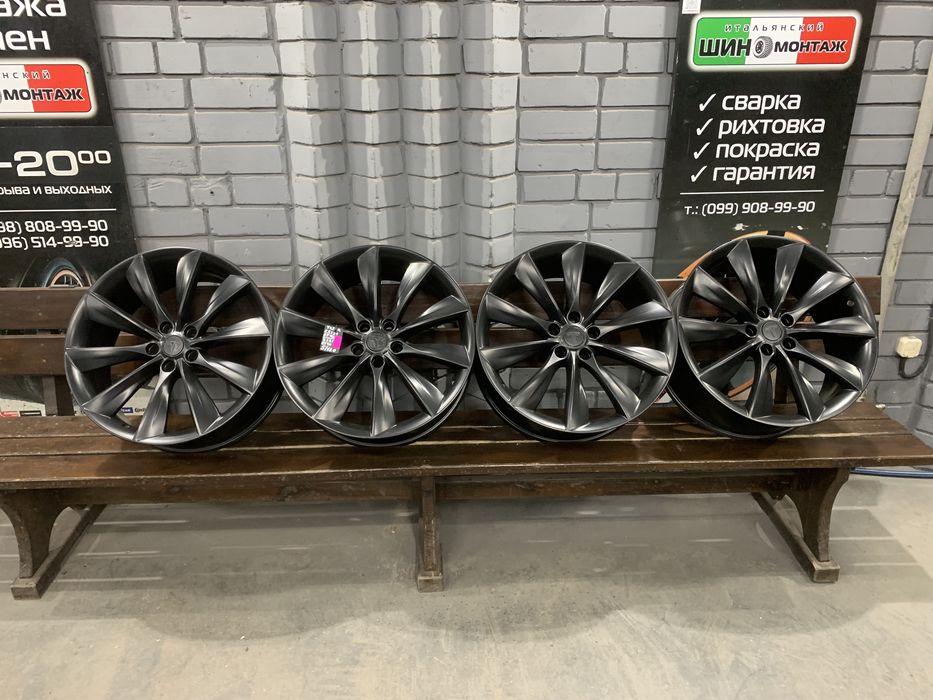 99 Оригинальные литые диски Tesla Model S  5/120 R21 et40