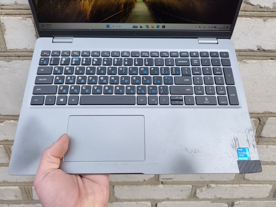 2022 року, ігровий ноутбук DELL (i7 1185G7/16/512/T500)