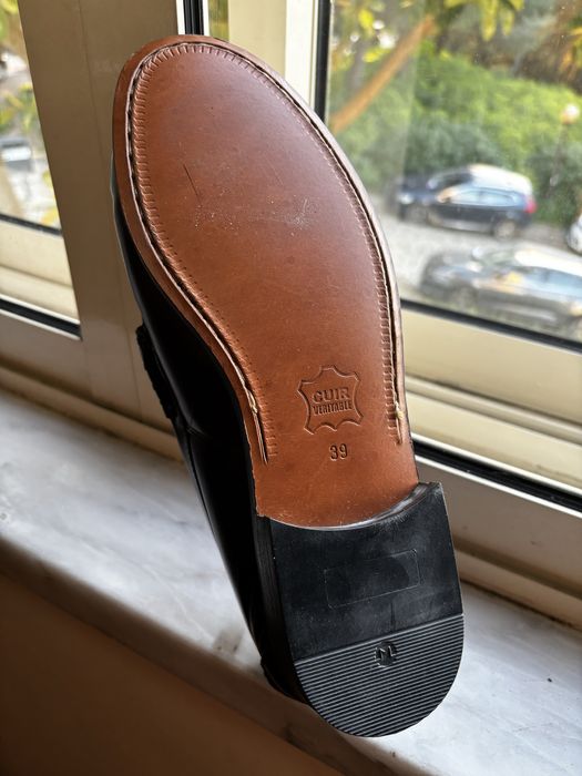 Sapatos Bordeaux escuro novos 39 sapataria Charles