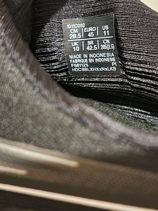 Оригінал 100% чоловічі кросівки asics gel kayano 32  euro 45