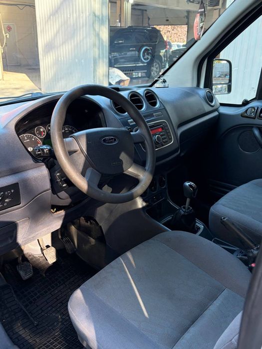 Автомобиль  Ford Tranzit