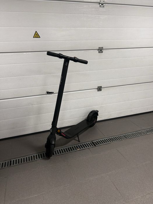 Hulajnoga elektryczna ninebot kickscooter E