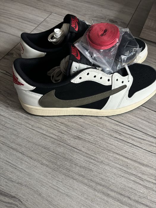 Buty nike air olive traviss scoot
