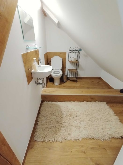 Apartament na wynajem do 12 osób (5 sypialni + salon) 6 km do Centrum