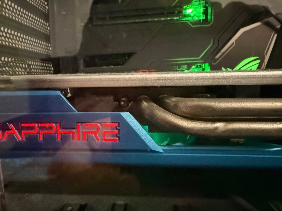 PC com o hardware detalhado nas fotos c/ peças topo de gama hakcintosh