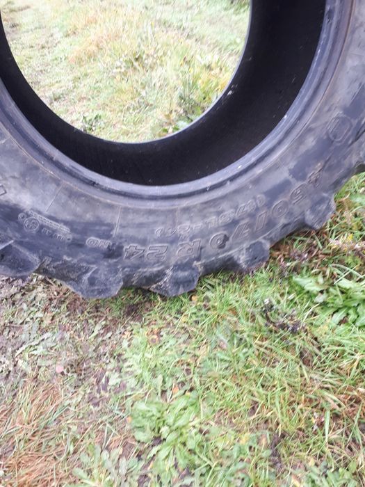 460/70 R - 24 (17.5LR24) opona cała i zdrowa TRELLEBORG TH400 WZMOCNIO