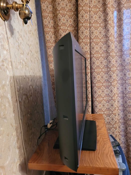 Telewizor 32" Panasonic TX-32LE8PA