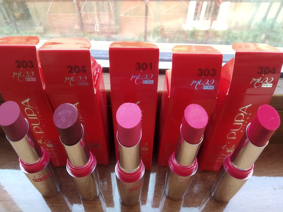 шт за 380 грн.Помада с Шимером MISS PUPA италия