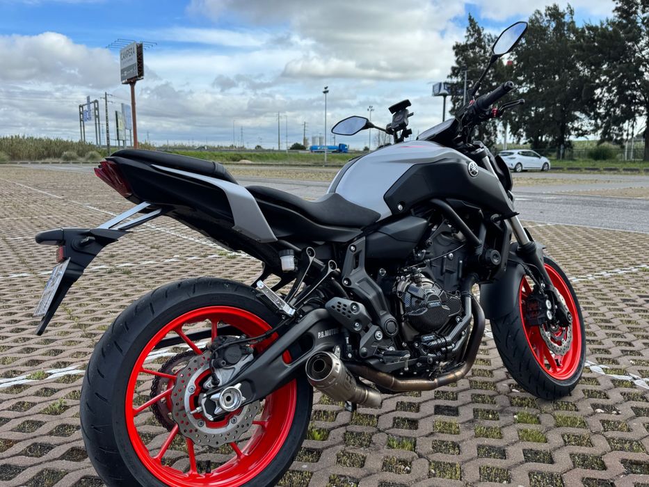 Yamaha MT-07 2020 | 12k km | Arrow Titanium | Pneus Novos | Impecável