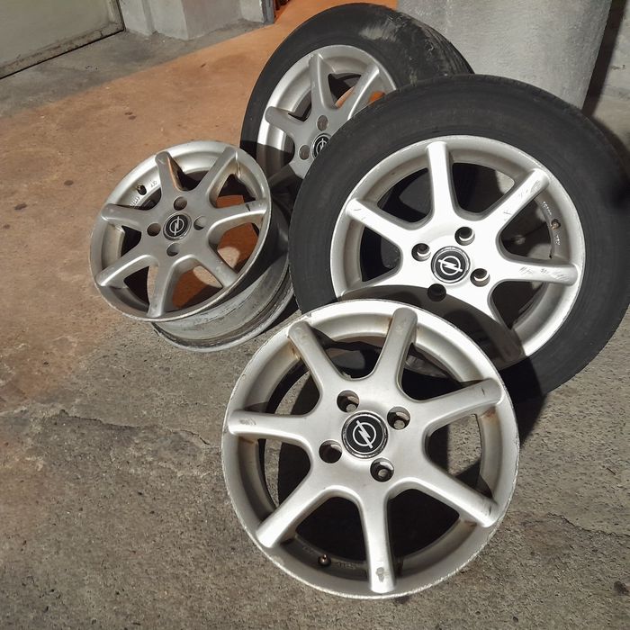 Quatro jantes 14 4x100.