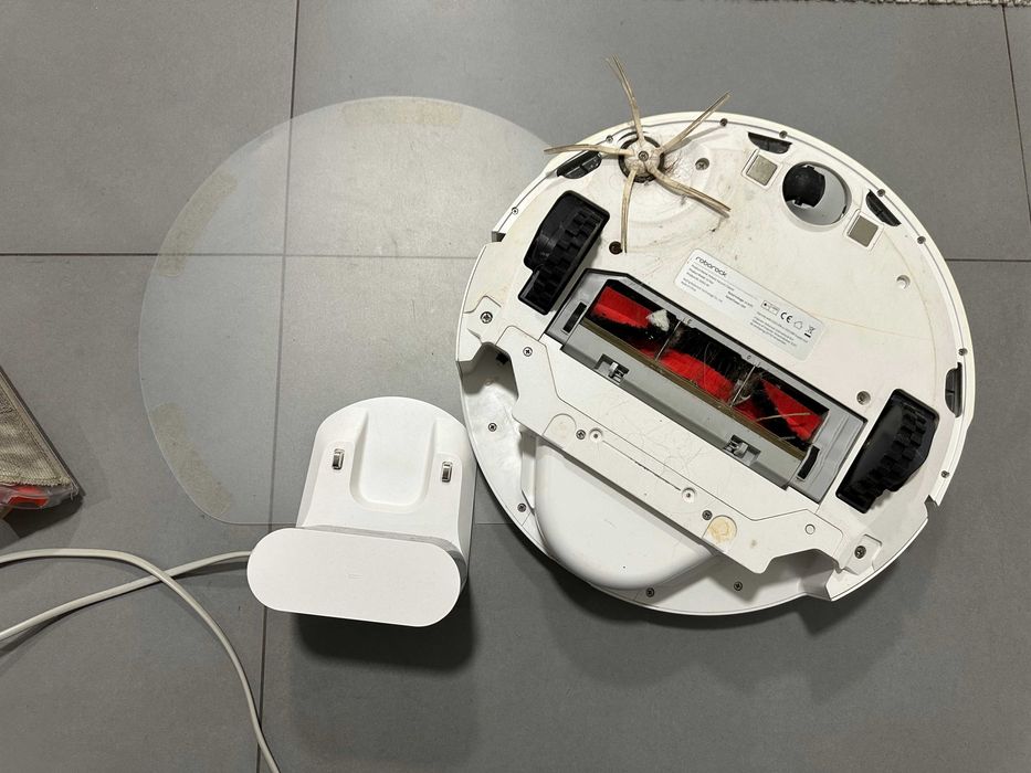 Aspirador robô 2-em-1 (aspira e mopa) – Xiaomi Roborock S5 Max branco