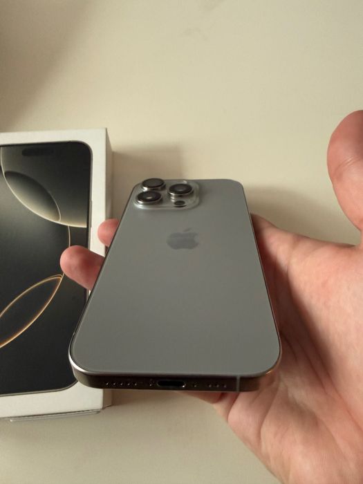iPhone 16 Pro 512 GB – Natural Titanium