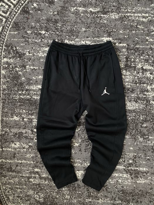 Штани Nike Jordan Лрозмір чорного кольору нові колекції