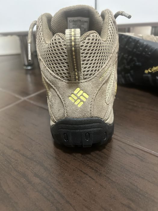 Кросівки трекінгові