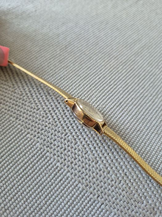 Śliczny stary zegarek mechaniczny Sekonda