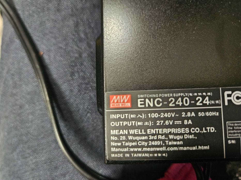Ładowarka impulsowa 8 Amper do wózka elektrycznego