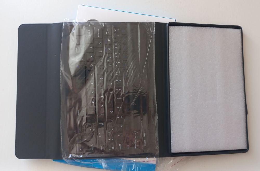 Capa e teclado para tablet Lenovo M10 plus