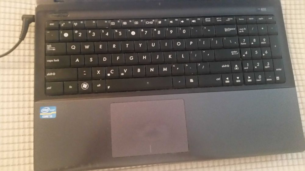 Sprzedam używany laptop Asus Intel Core i3-2328M CPU 2,2 GHz