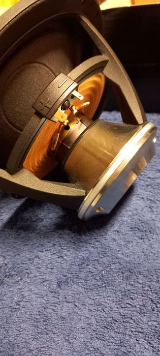 Woofers de referência mundial, Scanspeak  WU/4741T00