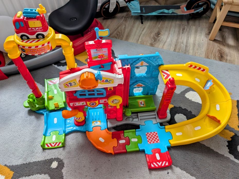 Vtech Tut Tut Autka Remiza strażacka 60813