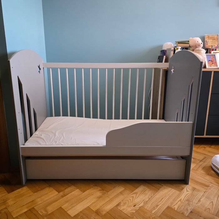 Łóżeczko dziecięce w stanie b.dobrym