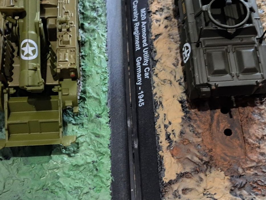 Carro blindado militar (2 veículos)