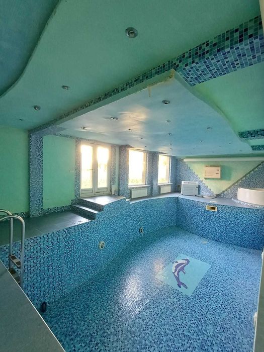 Продаж маєтку в парковій зоні