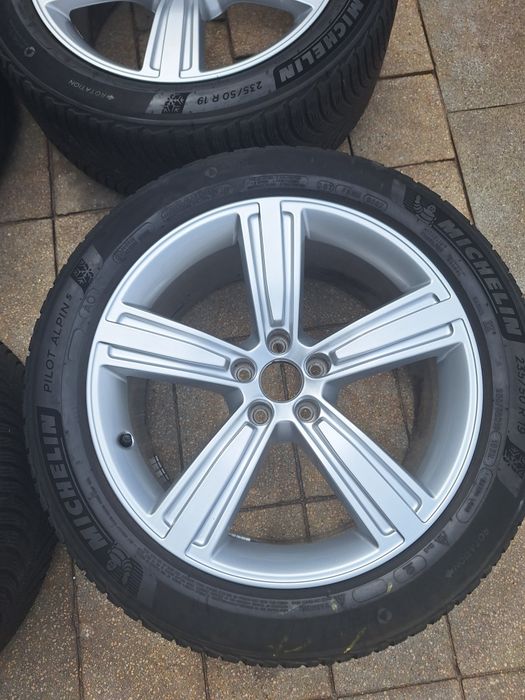 Koła zimowe Audi A8 D5  235 50 r19