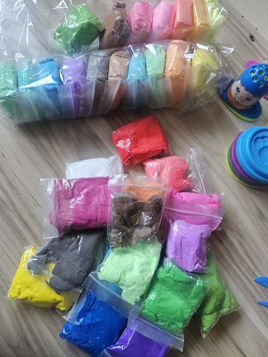 Duży zestaw do ciastoliny - PlayDoh, Smiki i inne