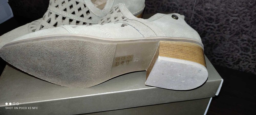 Sapatos Ruika praticamente novos