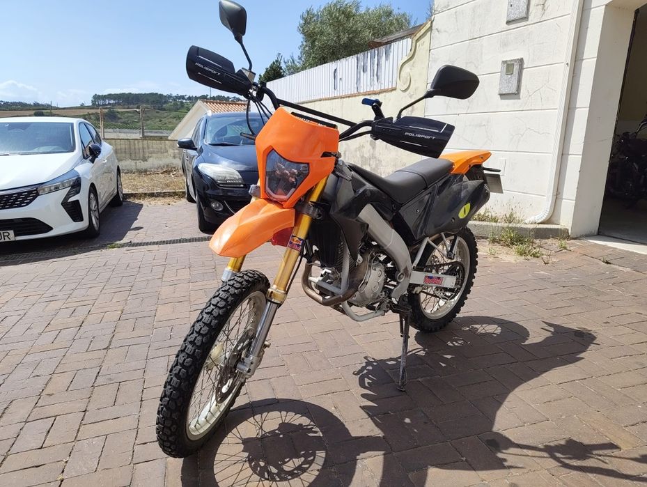 Vendo Moto MotorHispania Duna 125