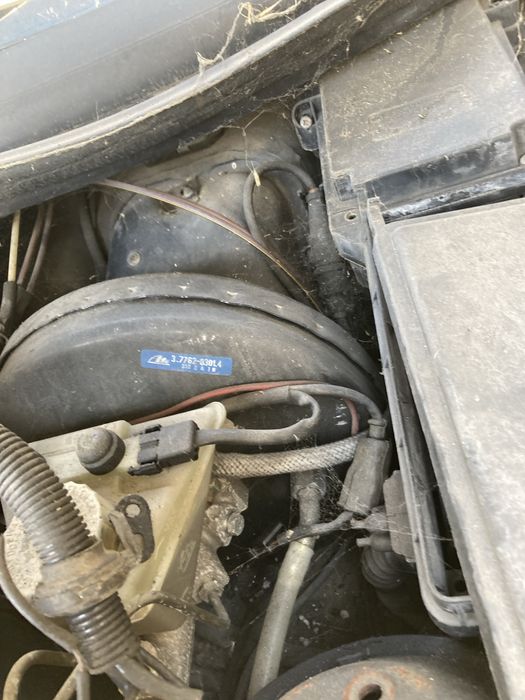 mercedes 200d w124 grelhas ventiladores sofagem, caixa fusiveis cervof