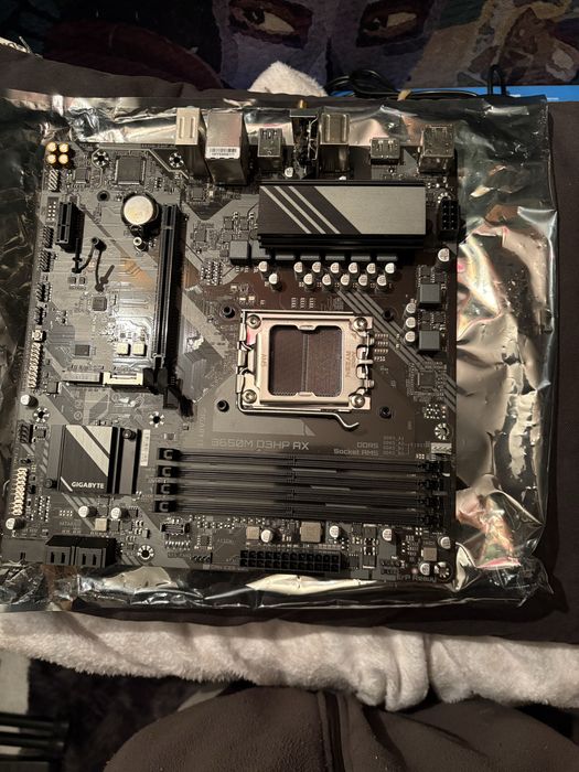 Pc torre gaming pecas