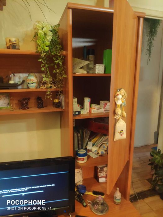 Móveis de sala de estar e jantar.