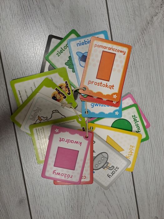 Karty edukacyjne dla dzieci kolory / ksztalty