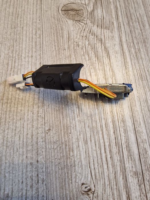 Czujnik sensor napięcia łańcucha Gazelle Innergy