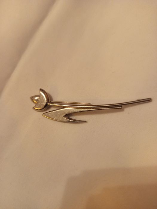 Broszka tulipan - stara biżuteria