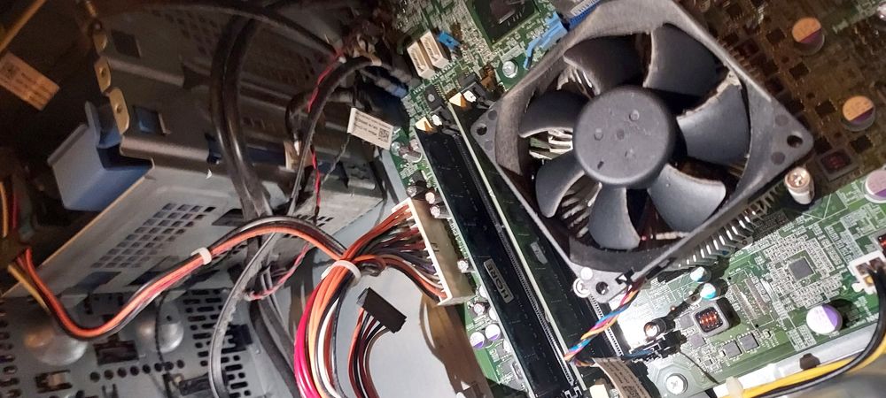 Komputer gamingowy Intel Core i5 NVidia GeForce GTX 1650