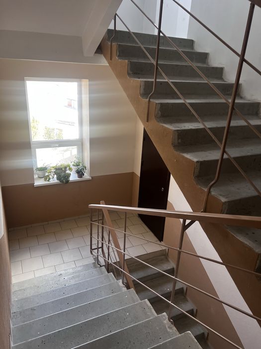 Продам 3х кімнатну ДВУХ УРОВНЕВУ  квартиру ЖК  вул. Нагірна