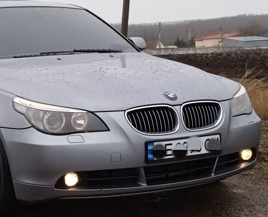 Решітки радіатора. Ніздрі на бмв е60