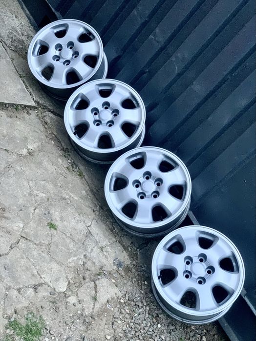 Продам диски 114.3 R16 TOYOTA оригинал