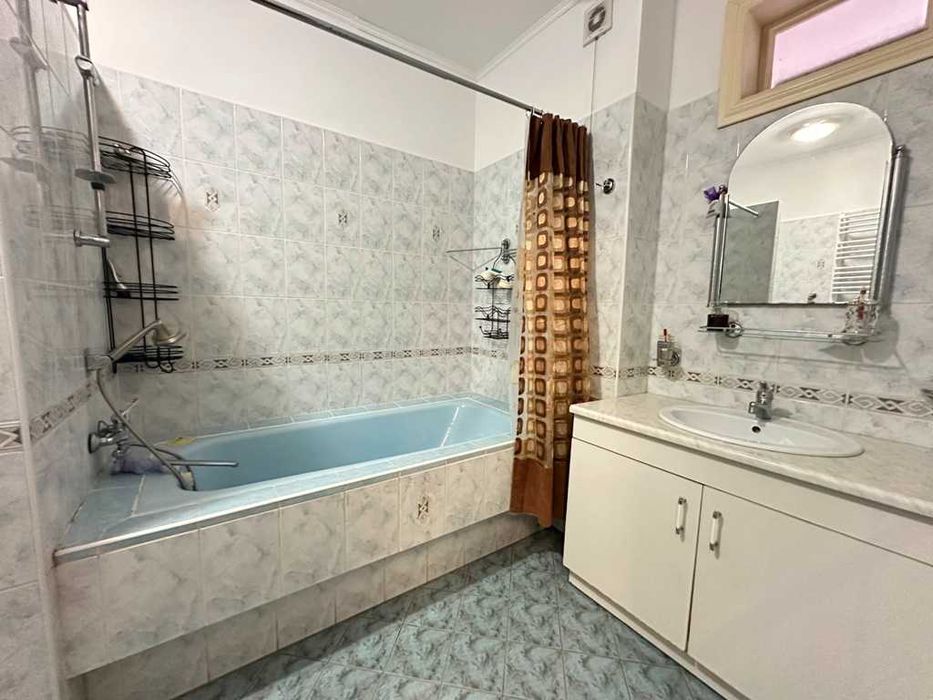Продається житловий будинок у карпатах
