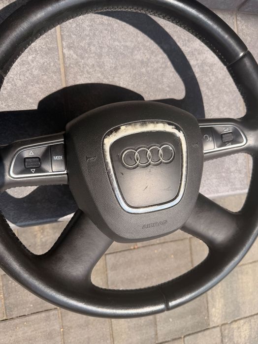 Kierownica Audi A4 B8 skóra czteroramienna multifunkcyjna z poduszką