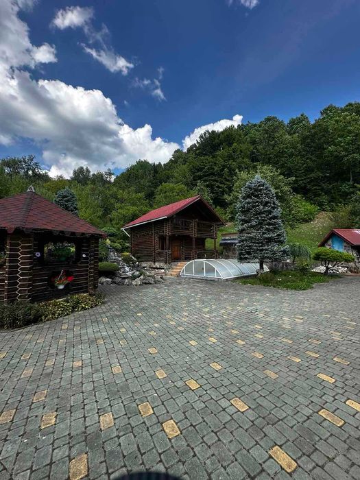 Продається будинок в с. Угля